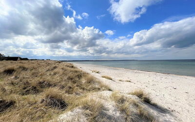Alessandra - 175M from the Sea