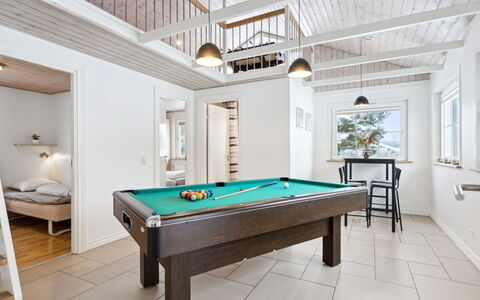 Erene - 850M from the Sea: Decke, Flooring, Interior Design, Fussboden, Verbundwerkstoff, Möbel, Resort, Hotel, Design, Daylighting