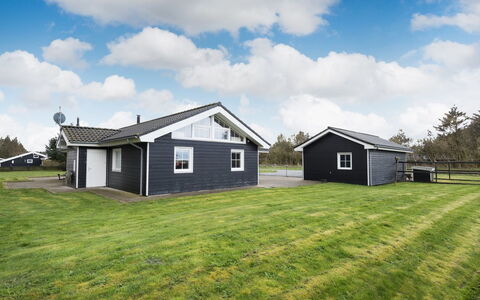 Erene - 850M from the Sea: Decke, Flooring, Interior Design, Fussboden, Verbundwerkstoff, Möbel, Resort, Hotel, Design, Daylighting