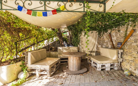A Un Minuto Dal Mare - Bogliasco, Liguria: Pflanze, Botanik, Interior Design, Gartenmöbel, Freizeit, Grundeigentum, Landschaft, Holz, Schatten, Decke