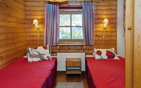 Sotka 7 by Bomba: Bett, Möbel, Schlafzimmer, Interior Design, Bedding, Bettdecke, Flooring, Holz, Fussboden, Zimmer