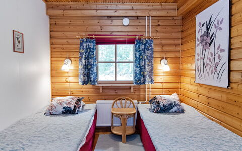Sotka 13 by Bomba: Bett, Möbel, Schlafzimmer, Interior Design, Bedding, Bettdecke, Flooring, Holz, Fussboden, Zimmer