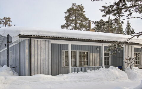 Saariseläntie 8 e 2 Äijälä: Holz, Schnee, Winter, Hütte, Einfrieren, Zuhause, Blockhaus, Lärche, Abstellgleis