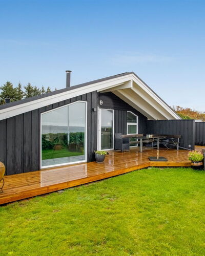 Holmwith - 50M from the Sea