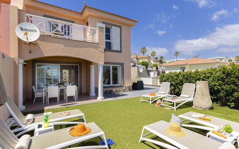 Santa Ana 2: Wohnung, Estate, Balkon, Villa, Villa, Resort, Hazienda, Zimmerpflanze, Hotel