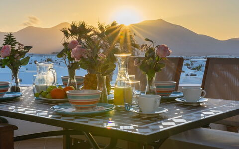 Playa Blanca 660: Möbel, Tabelle, Gartenmöbel, Stuhl, Geschirr, Tisch Im Freien, Küche & Esszimmer Tisch, Meer, Servierware, Blumentopf