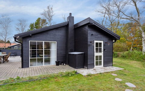 Elizabeta - 175M from the Sea: Dachdecken, Hütte, Haus, Dach, Zuhause, Bauernhaus, Hütte, Estate, Dorf