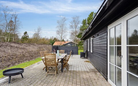 Elizabeta - 175M from the Sea: Dachdecken, Hütte, Haus, Dach, Zuhause, Bauernhaus, Hütte, Estate, Dorf