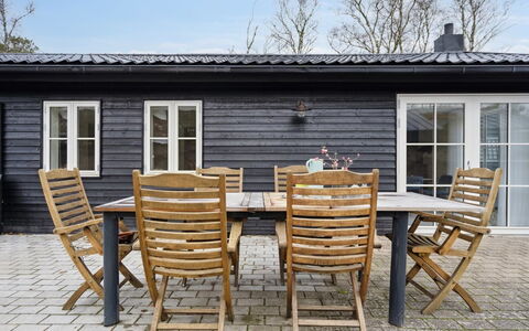 Elizabeta - 175M from the Sea: Dachdecken, Hütte, Haus, Dach, Zuhause, Bauernhaus, Hütte, Estate, Dorf
