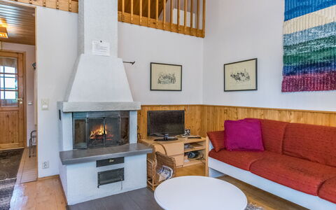 Siulapalkinen B 10: Holz, Interior Design, Decke, Möbel, Zimmer, Flooring, Fussboden, Wohnzimmer, Hartholz