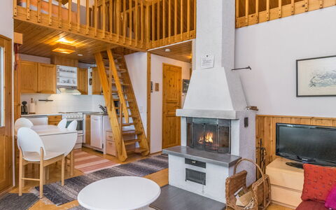 Siulapalkinen B 10: Holz, Decke, Interior Design, Flooring, Fussboden, Möbel, Zimmer, Hartholz, Wohnung, Holzbeize