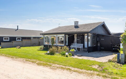 Elisabeta - 60M from the Sea: Zuhause, Hütte, Veranda, Abstellgleis, Bauernhaus, Outdoor Struktur