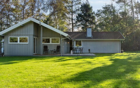 Uolevi - 1.3Km from the Sea: Holz, Dach, Die Architektur, Zuhause, Haus, Hütte, Abstellgleis, Hartholz, Steigung, Estate