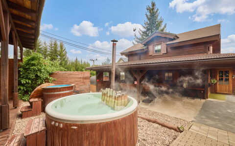 Pod Liščím Kopcem 4+4: Resort, Hütte, Schwimmbad, Eco Hotel, Deck, Estate, Holzbeize, Jacuzzi, Garten