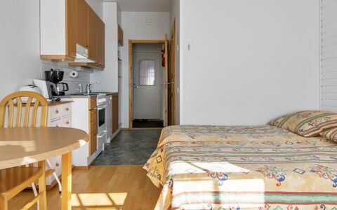 Luulampi F6: Möbel, Interior Design, Flooring, Fussboden, Holz, Zimmer, Decke, Schlafzimmer, Bett, Wohnung