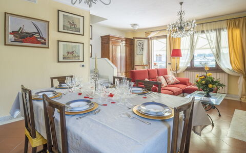 La Bouganville, Forte Dei Marmi, Private Garden, W: Möbel, Interior Design, Flooring, Tabelle, Decke, Stuhl, Zimmer, Esszimmer, Fussboden, Küche & Esszimmer Tisch