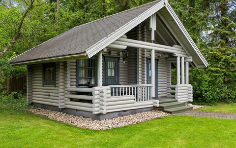 Emanuela - 800M from the Sea: Holz, Hütte, Dach, Zuhause, Gartenbauten, Abstellgleis, Veranda, Blockhaus, Outdoor Struktur, Schuppen