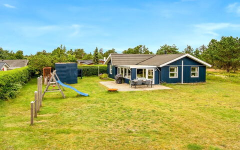 Ubavka - 200M from the Sea: Holz, Zuhause, Veranda, Deck, Hartholz, Dach, Holzbeize, Holzboden, Eco Hotel