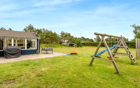 Ubavka - 200M from the Sea: Holz, Zuhause, Veranda, Deck, Hartholz, Dach, Holzbeize, Holzboden, Eco Hotel