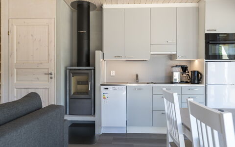Siika: Flooring, Holz, Fussboden, Interior Design, Möbel, Küche, Holzboden, Major Appliance, Haushaltsgerät, Küchengerät