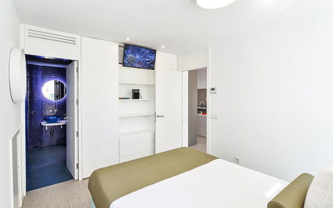 Velsuites 1: Interior Design, Flooring, Fussboden, Schlafzimmer, Bett, Möbel, Zimmer, Decke, Bettdecke, Bedding