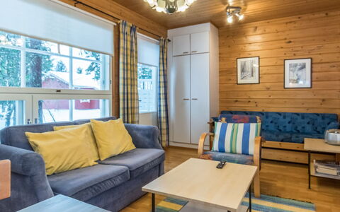 Urupää D 17: Interior Design, Holz, Flooring, Fussboden, Decke, Möbel, Zimmer, Holzboden, Couch, Holzbeize