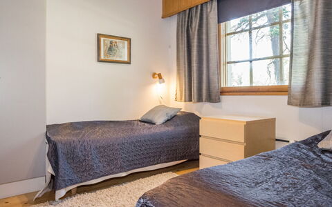 Soidinaukia a 11: Holz, Möbel, Interior Design, Fussboden, Flooring, Bett, Decke, Schlafzimmer, Zimmer, Wohnung