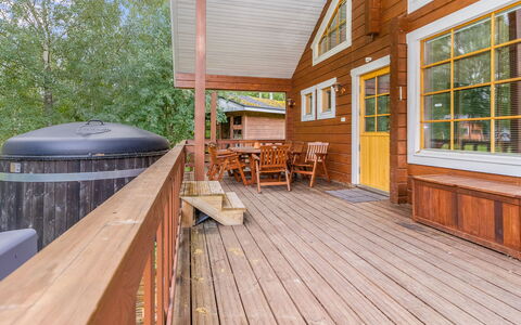 Anttoora 3: Holz, Veranda, Hartholz, Holzbeize, Holzboden, Hütte, Planke, Flooring, Decke, Zuhause