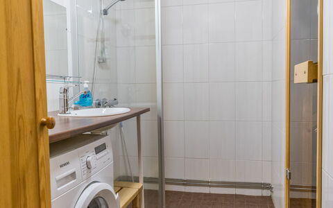 Teerenpesue G 60: Flooring, Fussboden, Armatur, Interior Design, Badezimmer, Zimmer, Installation, Dusche, Beleuchtung, Zapfhahn
