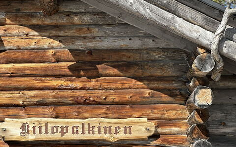 Kiilopalkinen: Holz, Braun, Hartholz, Planke, Holzbeize, Blockhaus, Natürliches Material, Hütte, Abstellgleis, Holz