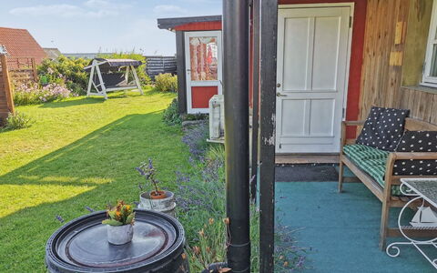 Elvira - 300M from the Sea: Holz, Dach, Die Architektur, Zuhause, Haus, Hütte, Abstellgleis, Hartholz, Steigung, Estate