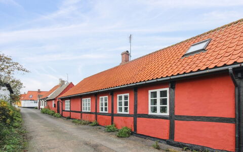 Elvira - 300M from the Sea: Holz, Dach, Die Architektur, Zuhause, Haus, Hütte, Abstellgleis, Hartholz, Steigung, Estate