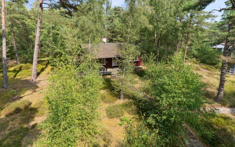 Vasil - 1.2Km from the Sea: Holz, Dach, Die Architektur, Zuhause, Haus, Hütte, Abstellgleis, Hartholz, Steigung, Estate