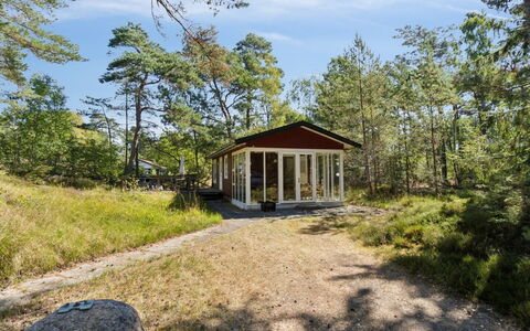 Fredsine - 1.2Km from the Sea: Holz, Dach, Die Architektur, Zuhause, Haus, Hütte, Abstellgleis, Hartholz, Steigung, Estate