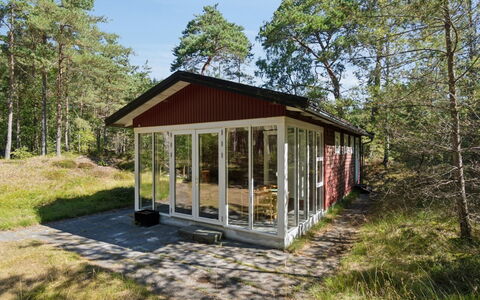 Fredsine - 1.2Km from the Sea: Holz, Dach, Die Architektur, Zuhause, Haus, Hütte, Abstellgleis, Hartholz, Steigung, Estate