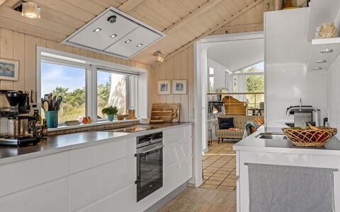 Annrike - 400M from the Sea: Holz, Küche, Flooring, Decke, Interior Design, Küchengerät, Major Appliance, Countertop, Fussboden, Haushaltsgerät
