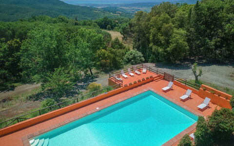 Tenuta De Paoli - Chianni, Pool, Wifi, Privacy, To: Wasser, Eigentum, Himmel, Schwimmbad, Pflanze, Grün, Natur, Botanik, Azurblau, Baum