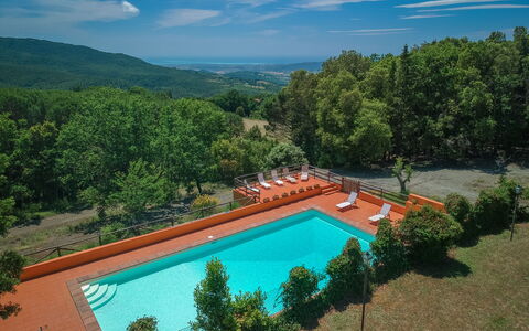 Tenuta De Paoli - Chianni, Pool, Wifi, Privacy, To: Wasser, Wolke, Pflanze, Himmel, Schwimmbad, Natur, Azurblau, Natürliche Landschaft, Baum, Freizeit