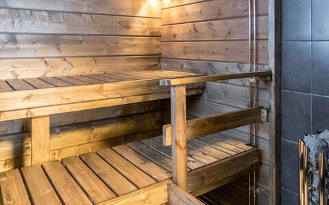 Kianta: Gartenmöbel, Strauch, Haus, Tisch Im Freien, Möbel, Zuhause, Garten, Rasen, Hinterhof, Estate