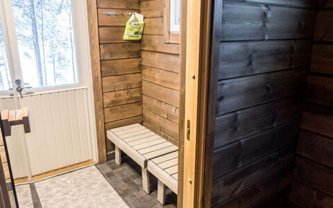 Kianta: Gartenmöbel, Strauch, Haus, Tisch Im Freien, Möbel, Zuhause, Garten, Rasen, Hinterhof, Estate