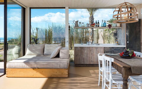 Casa Ninfa - Ispica, Sicilia: Eigentum, Wolke, Möbel, Gebäude, Holz, Tabelle, Interior Design, Schatten, Komfort, Fussboden