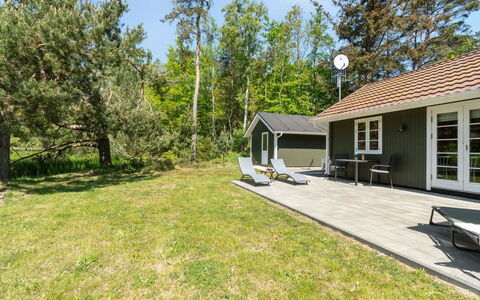 Smilla - 300M from the Sea: Holz, Dach, Die Architektur, Zuhause, Haus, Hütte, Abstellgleis, Hartholz, Steigung, Estate