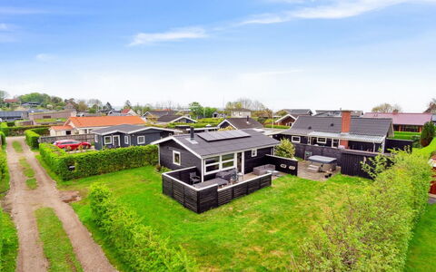 Ritha - 175M from the Sea: Holz, Dach, Die Architektur, Zuhause, Haus, Hütte, Abstellgleis, Hartholz, Steigung, Estate