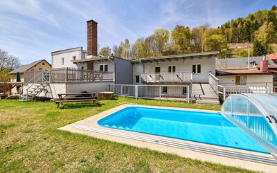 Desná V Jizerských Horách 788: Schwimmbad, Estate, Resort, Bauernhaus, Villa, Eco Hotel, Hinterhof