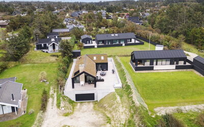 Ilja - 800M from the Sea