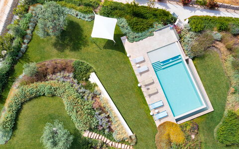 Splendida - Modica, Sicilia: Pflanze, Eigentum, Grün, Botanik, Natürliche Landschaft, Vegetation, Grundstueck, Urban Design, Gras, Biome