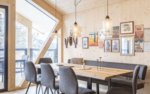 Turracher Höhe 160: Möbel, Holz, Interior Design, Decke, Flooring, Tabelle, Light Fixture, Zuhause, Küche & Esszimmer Tisch, Esszimmer