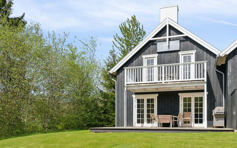Tian: Dach, Hütte, Zuhause, Schatten, Abstellgleis, Bauernhaus, Veranda, Outdoor Struktur, Gartenbauten