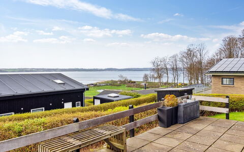 Anu - 400M from the Sea: Holz, Dach, Die Architektur, Zuhause, Haus, Hütte, Abstellgleis, Hartholz, Steigung, Estate