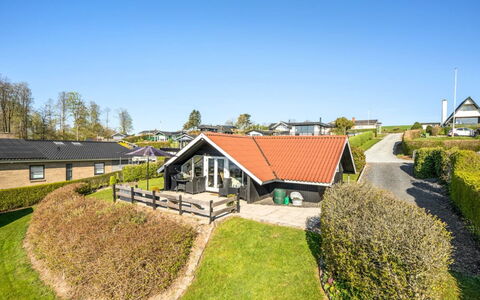 Anu - 400M from the Sea: Holz, Dach, Die Architektur, Zuhause, Haus, Hütte, Abstellgleis, Hartholz, Steigung, Estate